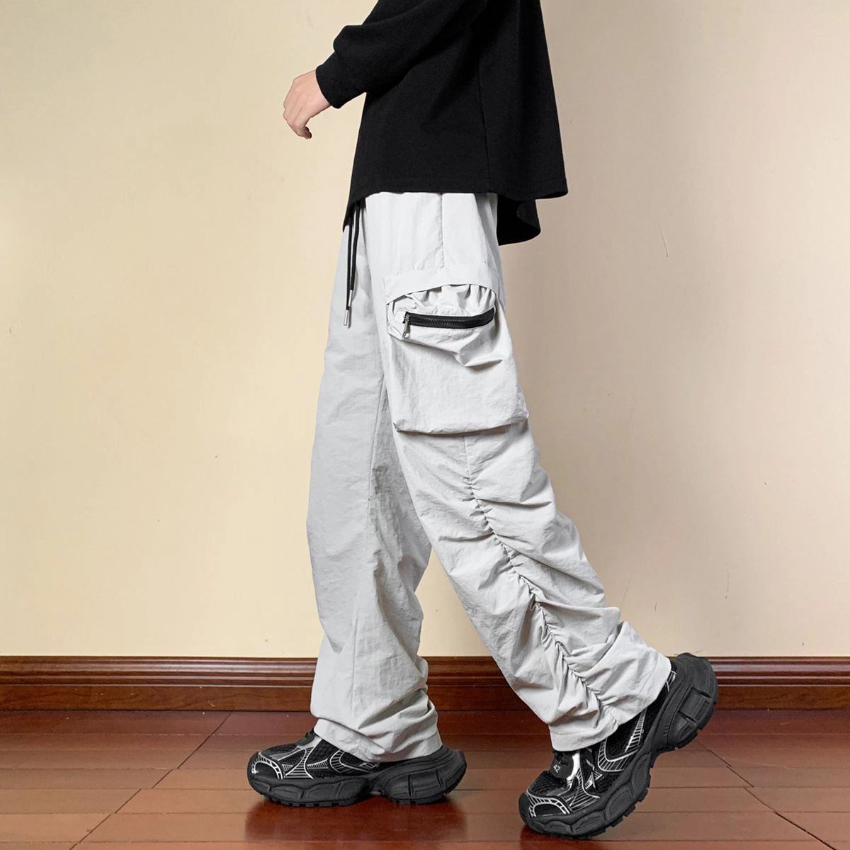 M JEANS STUDIOS 7