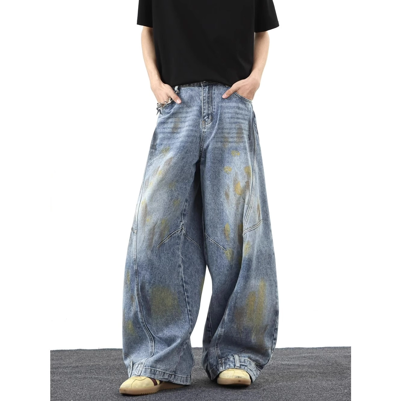 M JEANS STUDIOS 7