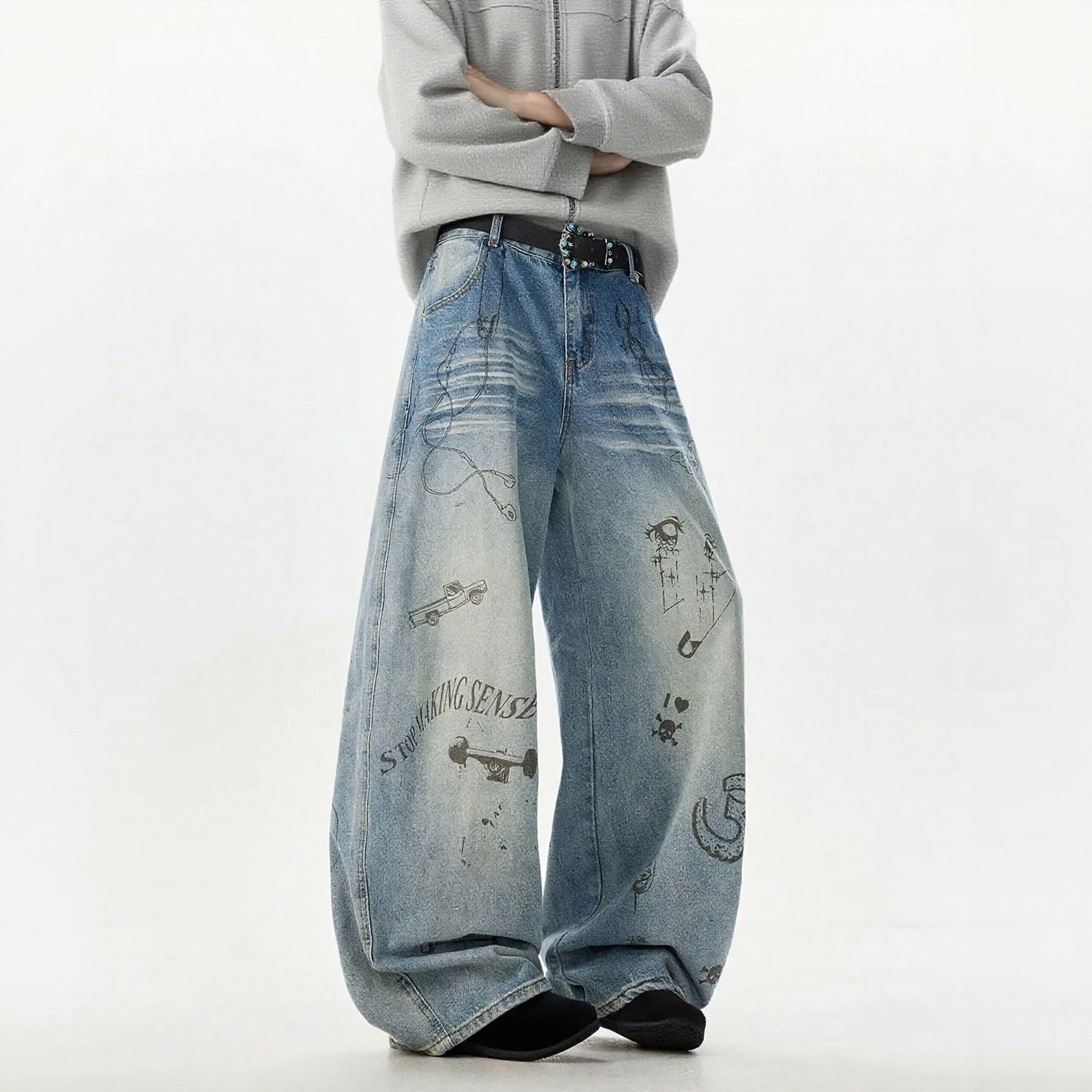 M JEANS STUDIOS 7 2025