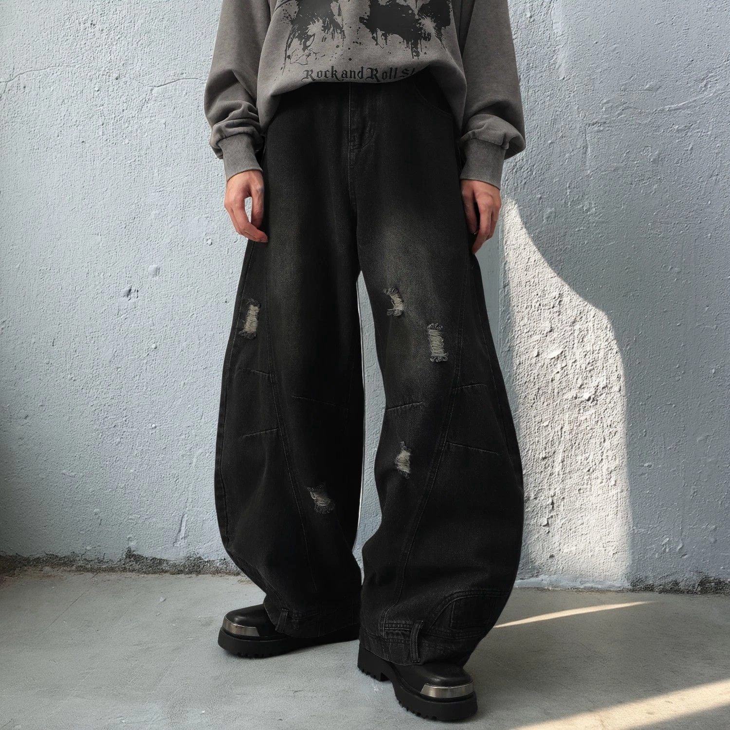 M JEANS STUDIOS 7 vibe