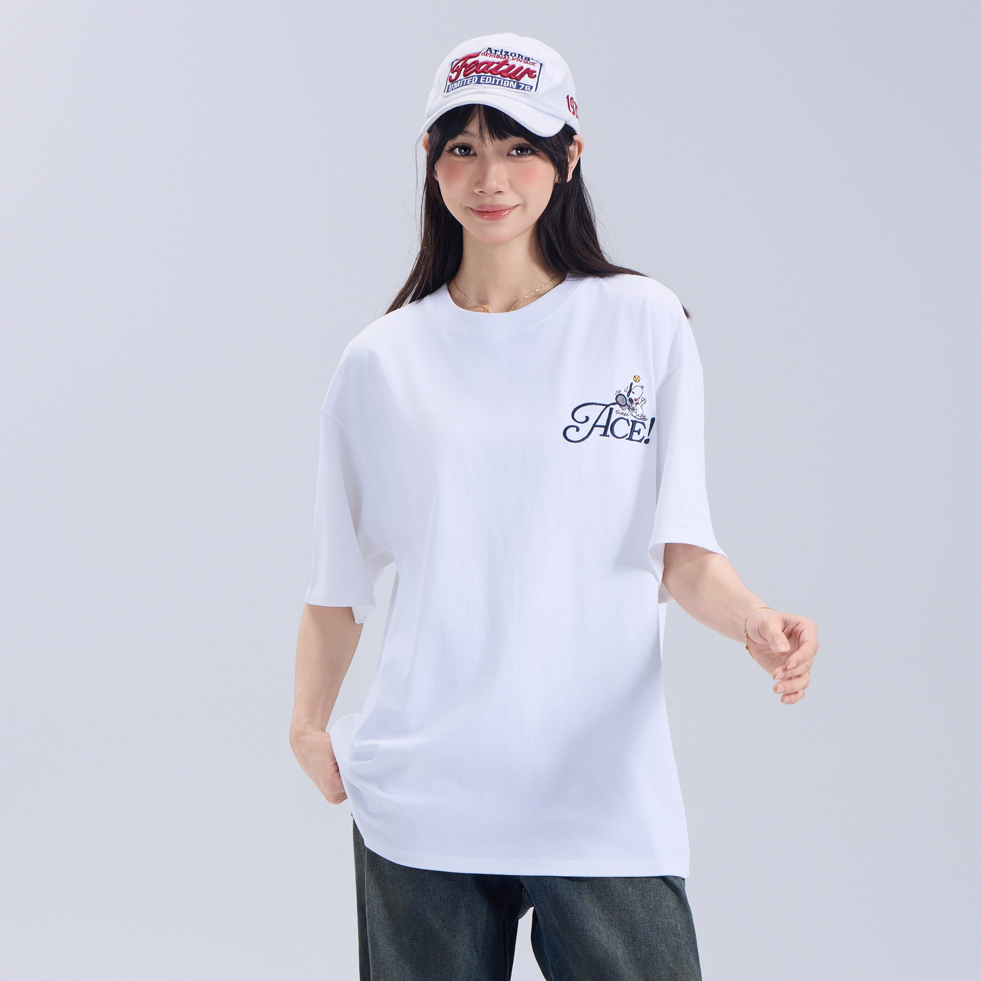SNOOPY 260 LogoT