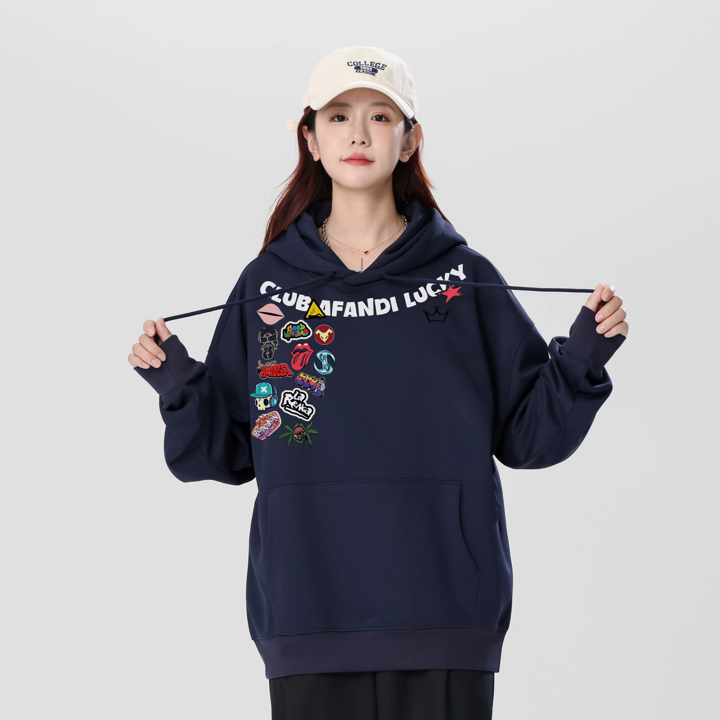 阿凡迪 美式高街复古个性创意趣味涂鸦小标印花宽松日常通勤休闲运动经典百搭长袖氛围感学院风套头连帽卫衣 男女同款