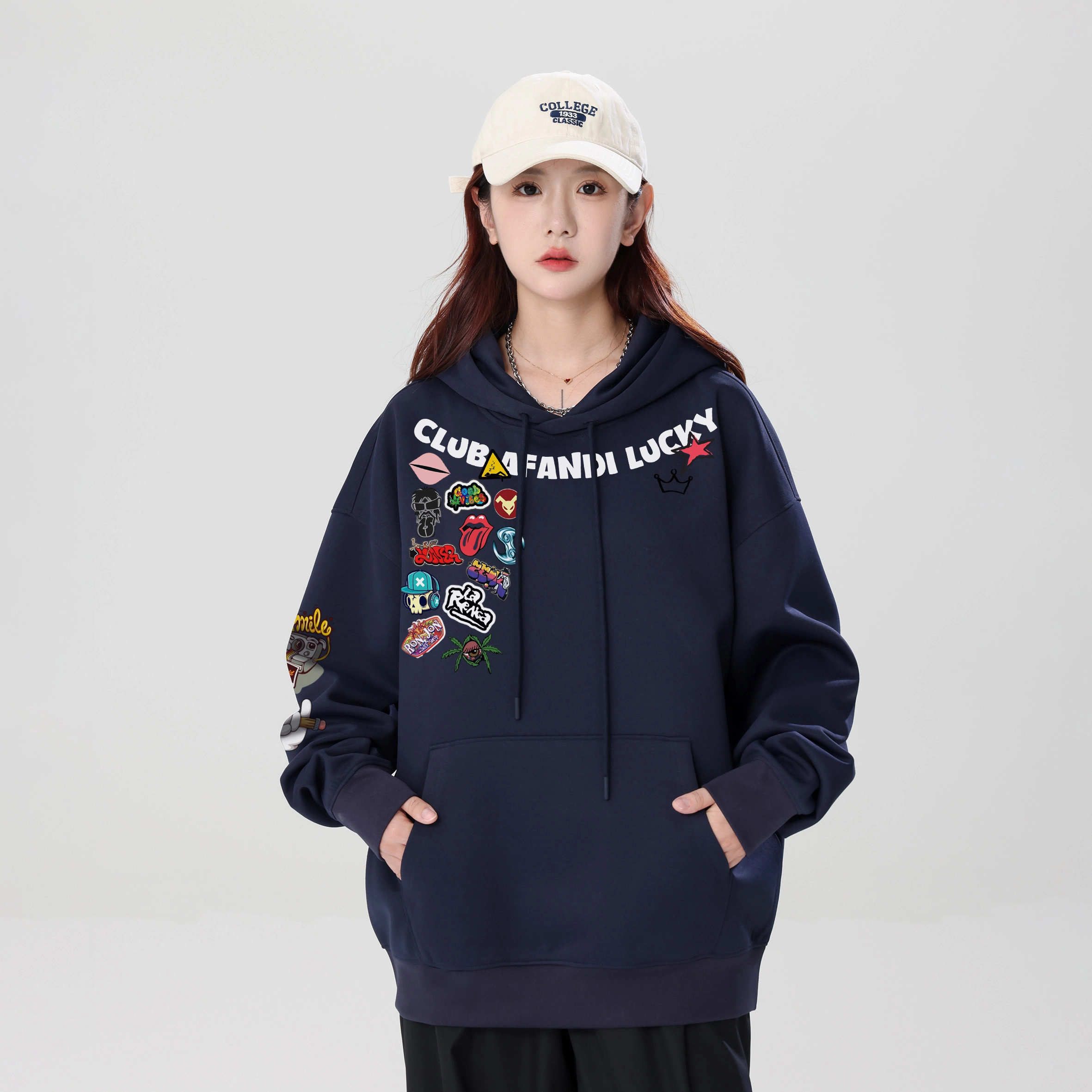 阿凡迪 美式高街复古个性创意趣味涂鸦小标印花宽松日常通勤休闲运动经典百搭长袖氛围感学院风套头连帽卫衣 男女同款