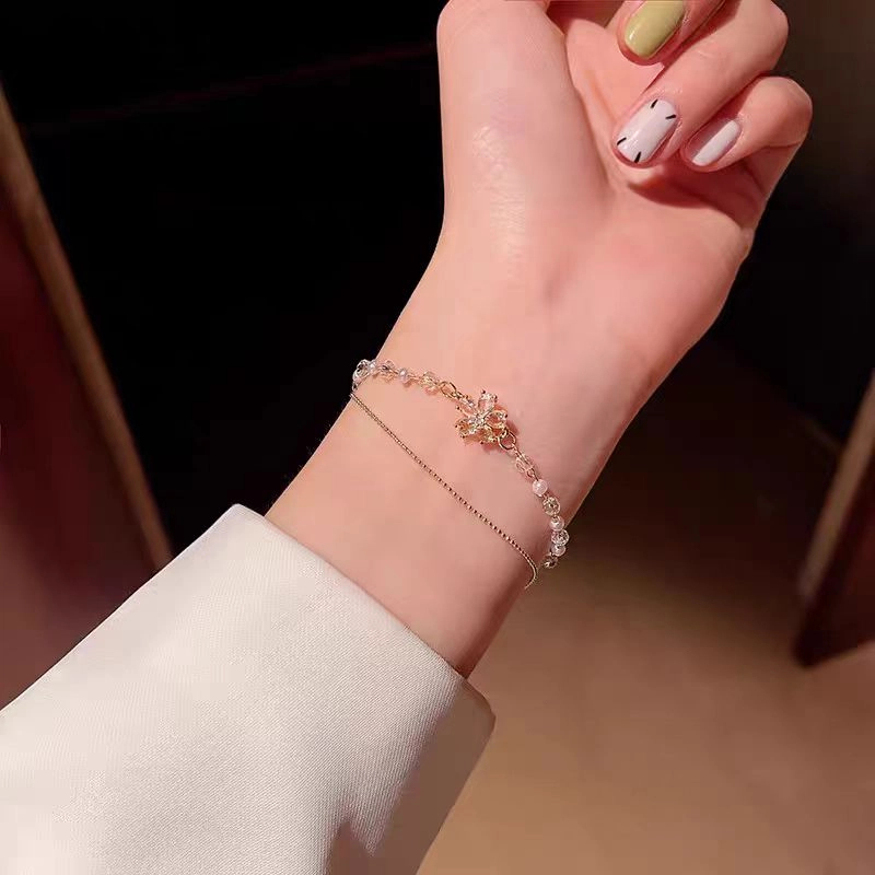 饰之颜 轻奢风简约锆石花朵 时尚森系仙女风  温柔淑女风配饰个性学生手饰 精致细节吸睛 高级小众设计感 合金 手链 女款