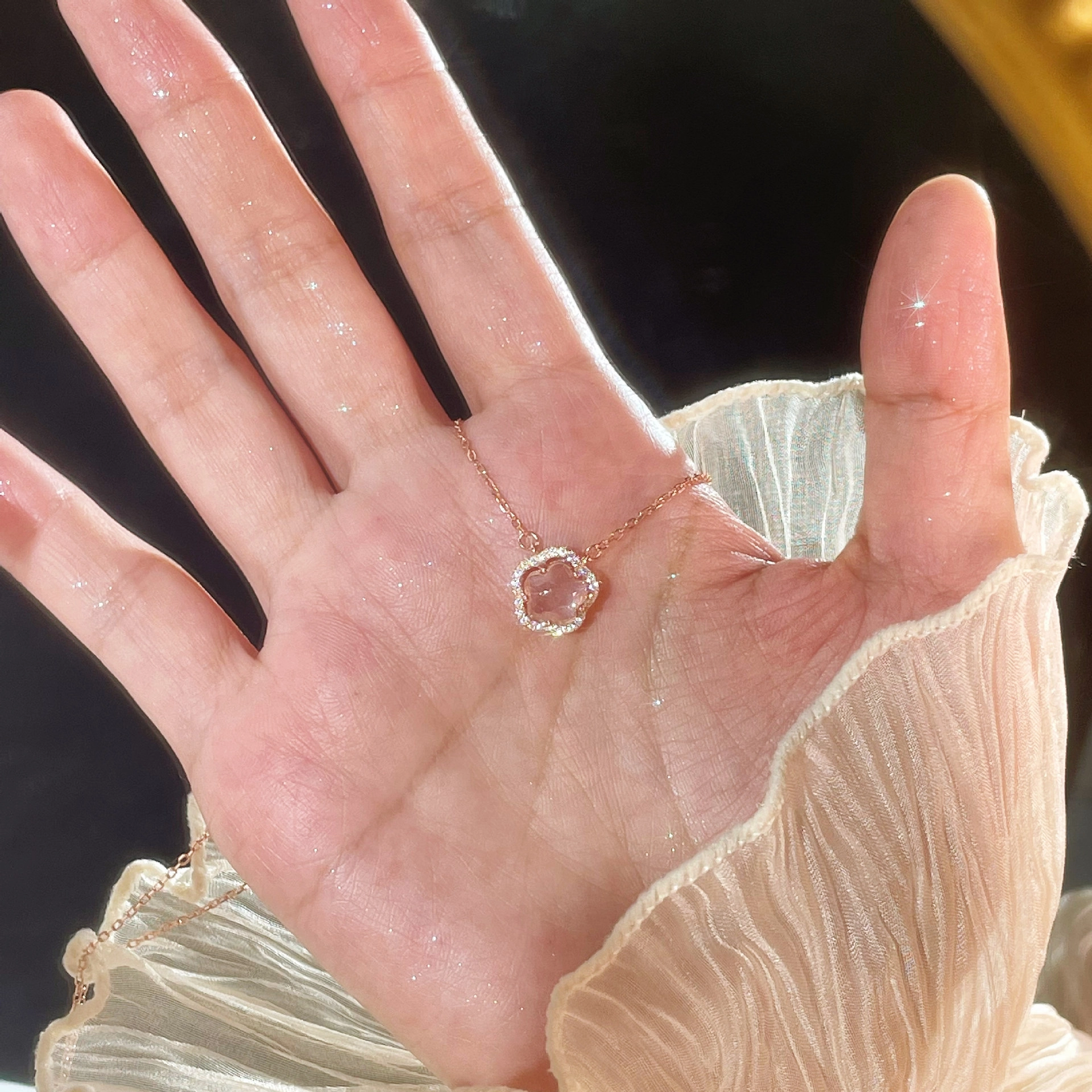 饰之颜 森系小清新极简温柔甜美显白 气质花朵天然 粉水晶 项链 女款