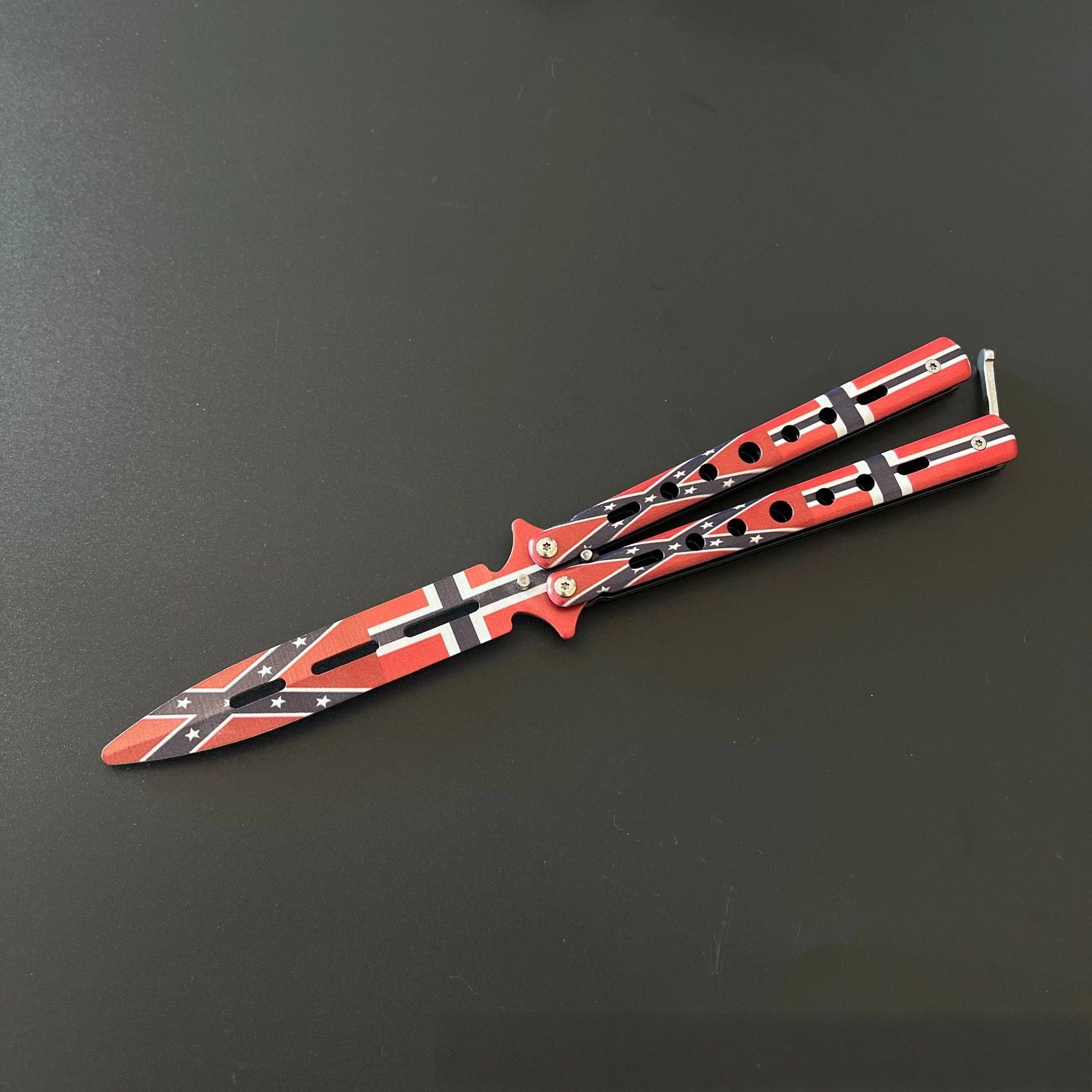 悦米乐 未开刃蝴蝶刀练习用甩手刀手部运动训练蝴蝶游戏玩具双尖 成品模型