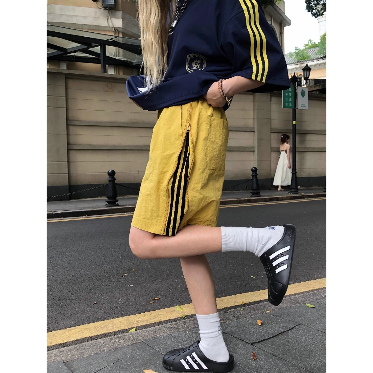 CHEER ZONE ins