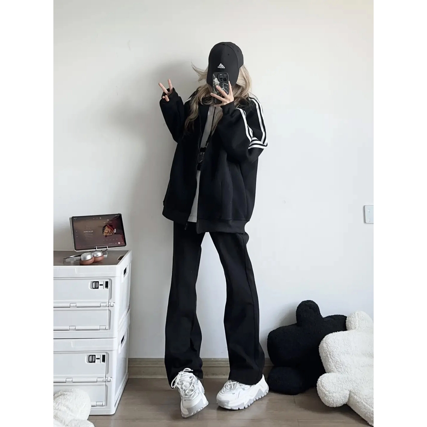 徐百货  潮牌百搭休闲复古秋季拉链上衣潮流三道杠开衫卫衣时尚运动外套棒球服 男女同款
