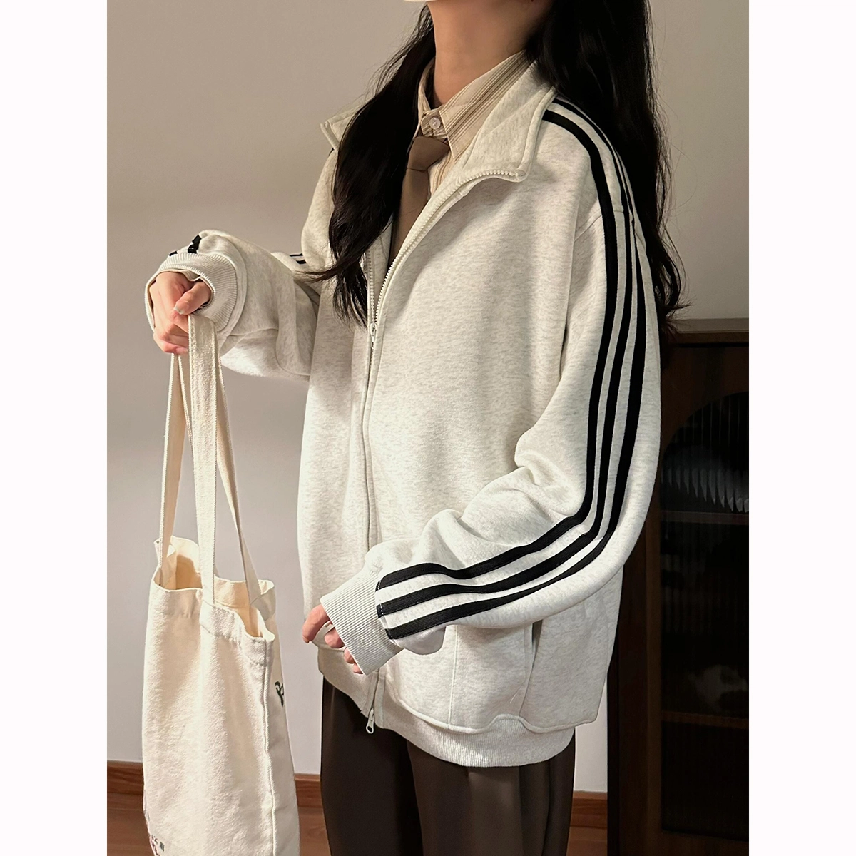 徐百货  潮牌百搭休闲复古秋季拉链上衣潮流三道杠开衫卫衣时尚运动外套棒球服 男女同款