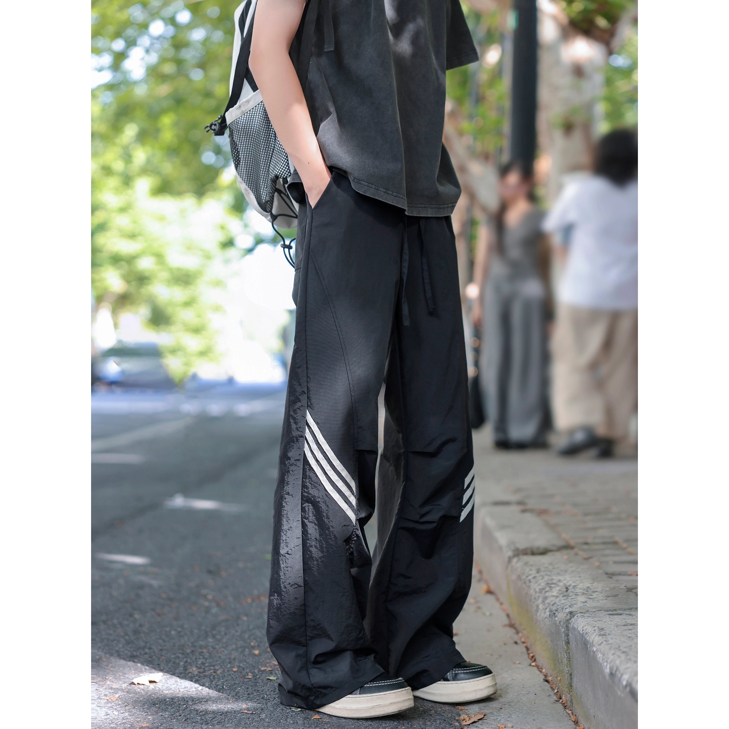 寻星记 美式高街机能风三条杠感冰丝透气宽松百搭潮流单品休闲裤 男女同款