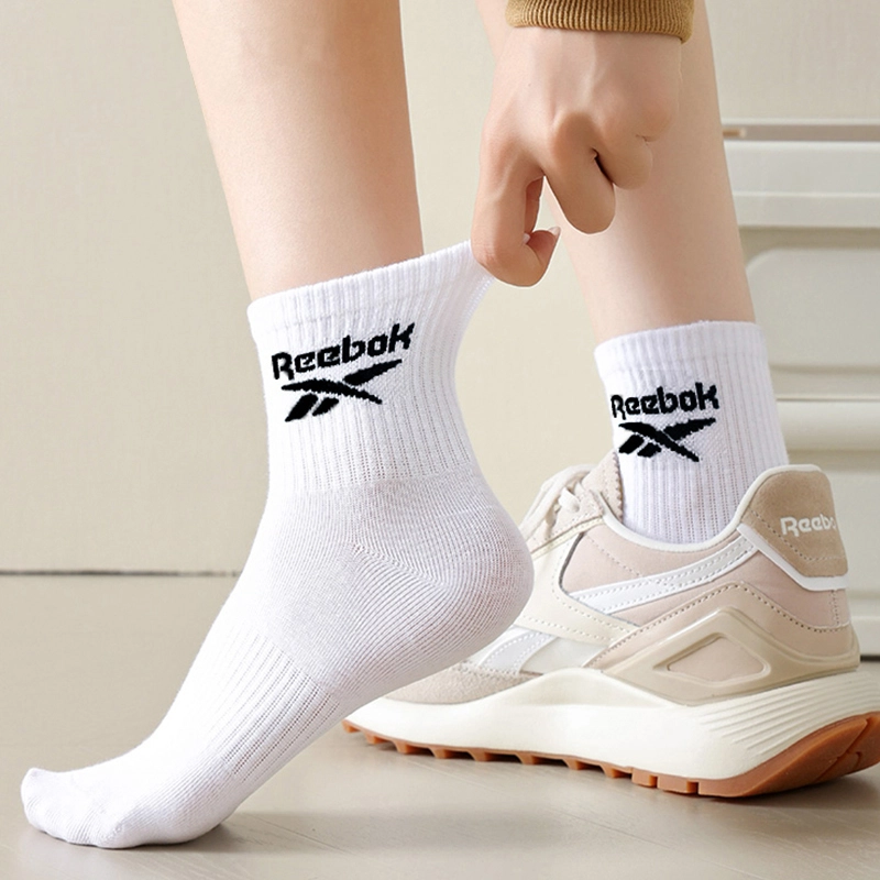 Reebok Logo10A 3