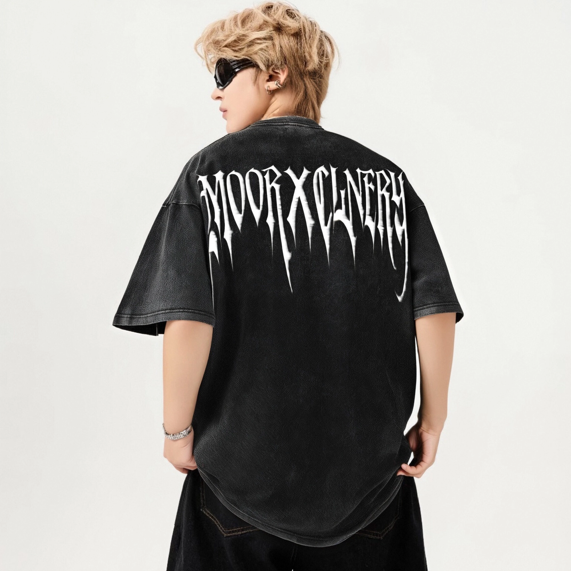 MOOR XCLNERY logoT