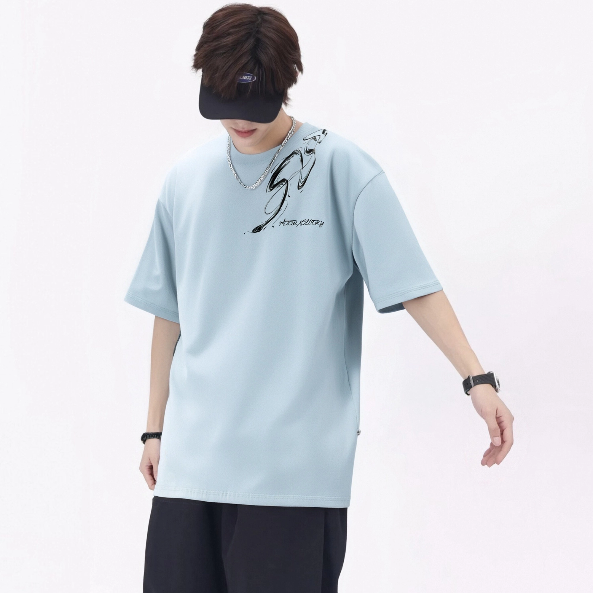 MOOR XCLNERY T