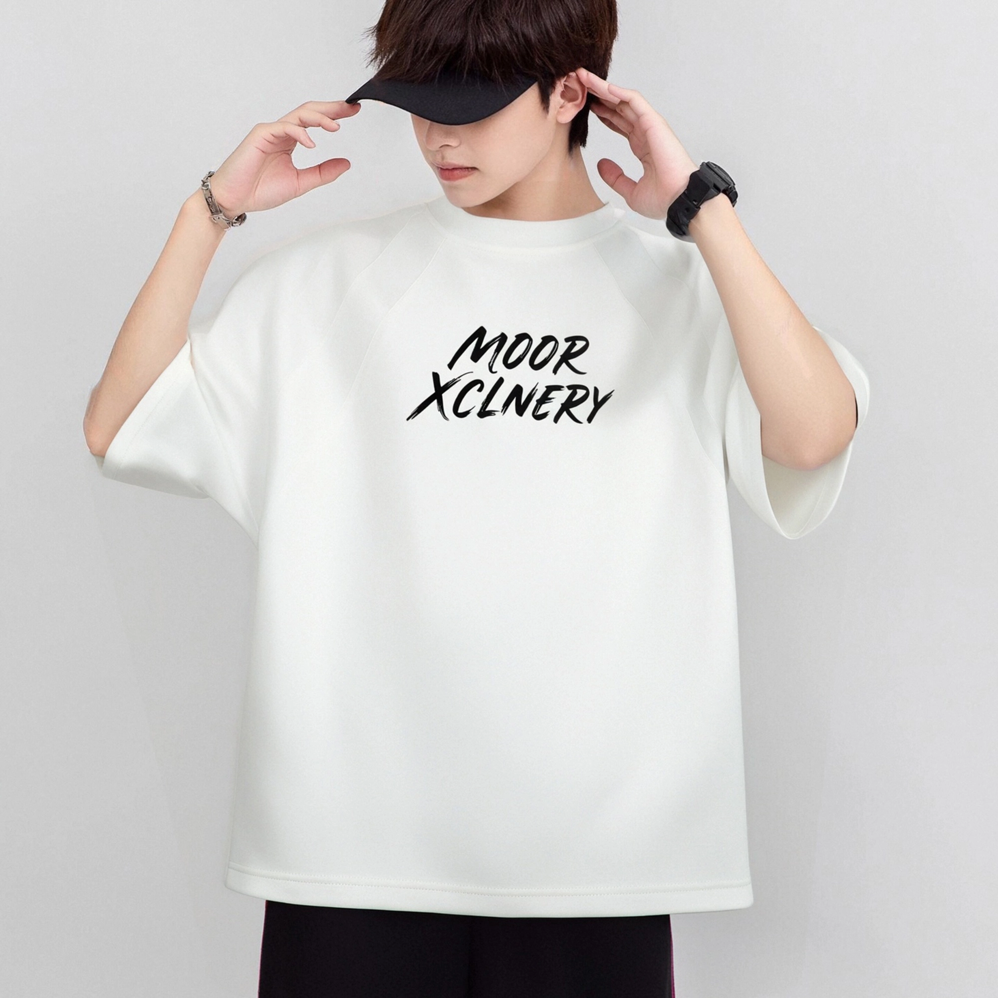 MOOR XCLNERY T
