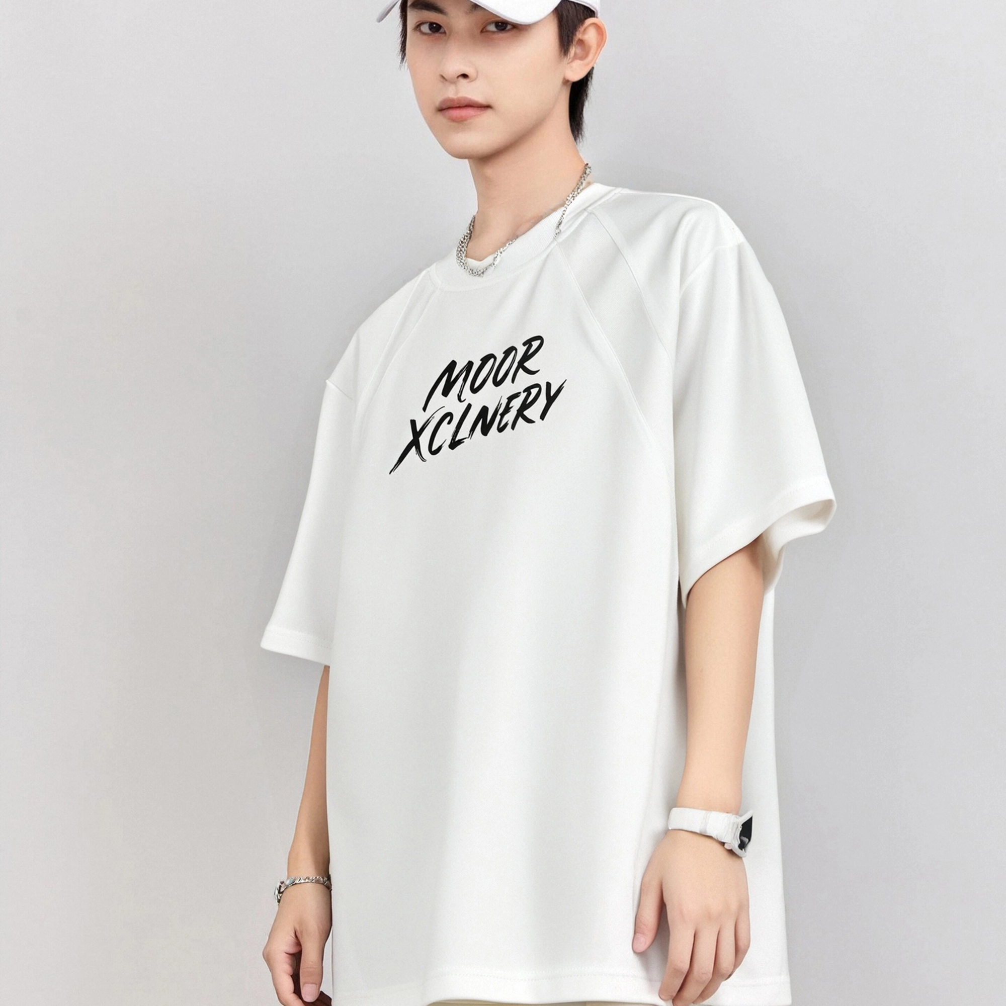 MOOR XCLNERY T