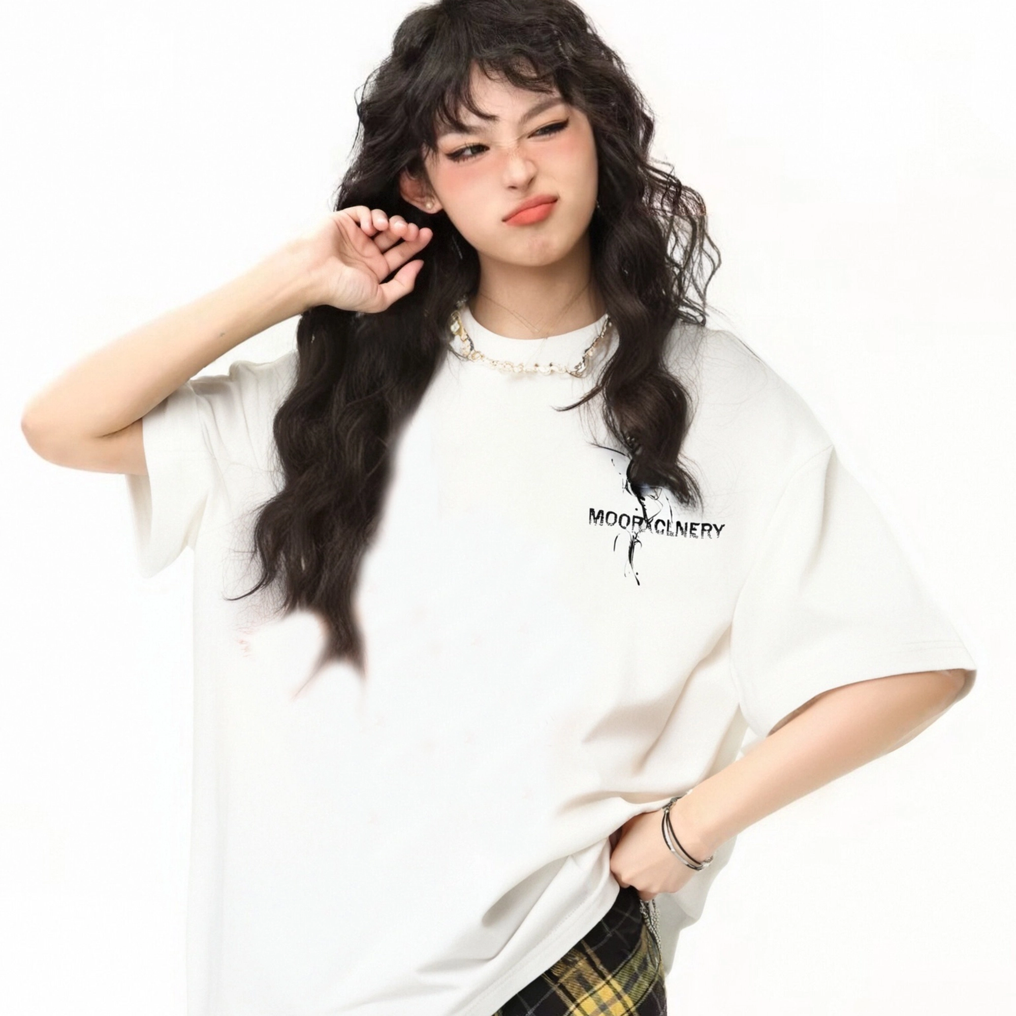 MOOR XCLNERY T