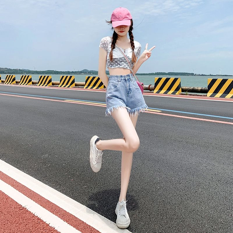 YICHEN