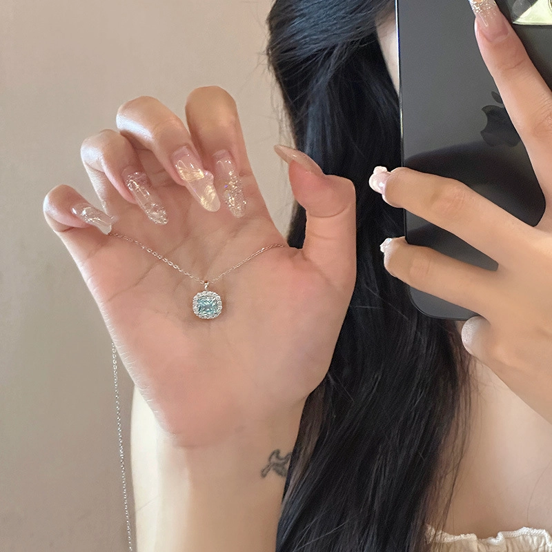 S925