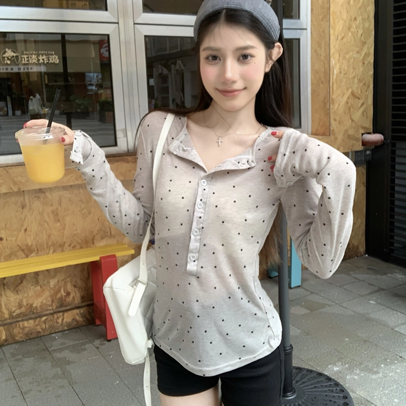 LAKESI T