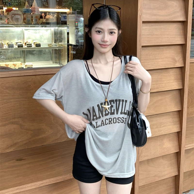 LAKESI T