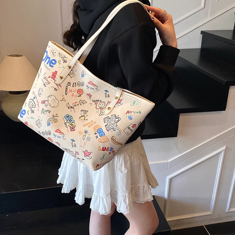 YTARA PU Tote