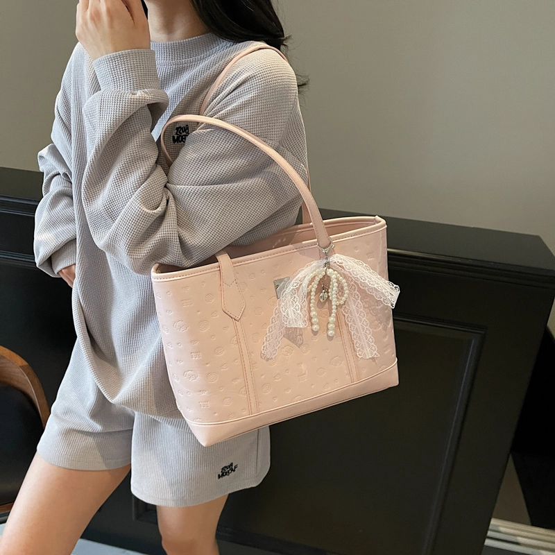 YTARA PU Tote