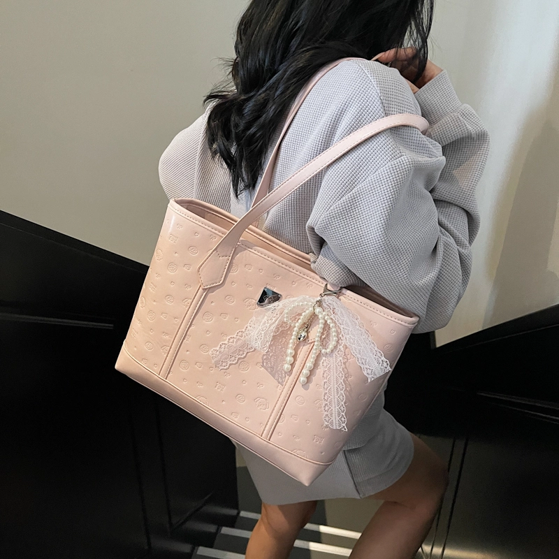 YTARA PU Tote
