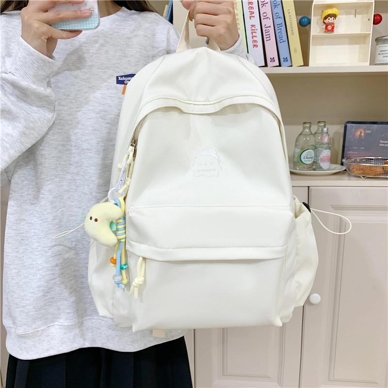 天才小熊 学生书包女初中生学院风 小众大高颜值 经典时尚设计 高级感 休闲拉链开合 尼龙布 双肩包 常规 白色