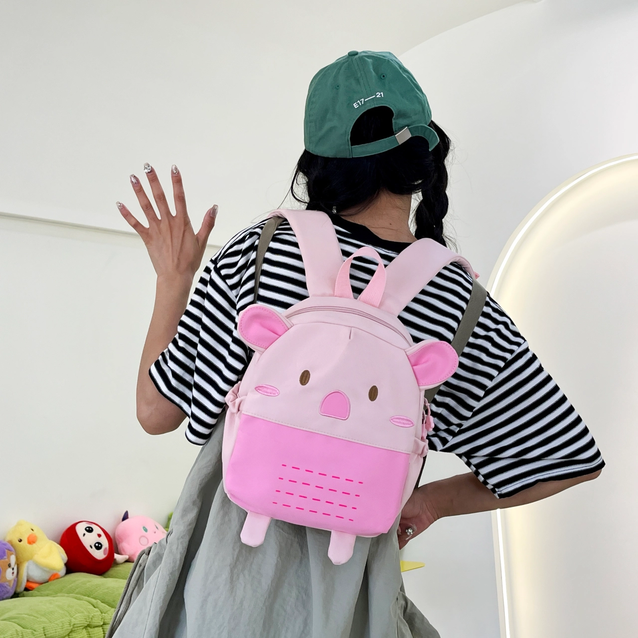 天才小熊 小学生书包小众女生高中初中生背包 简约森系 经典时尚设计 高级感 休闲拉链开合 尼龙布 双肩包 常规 粉红色