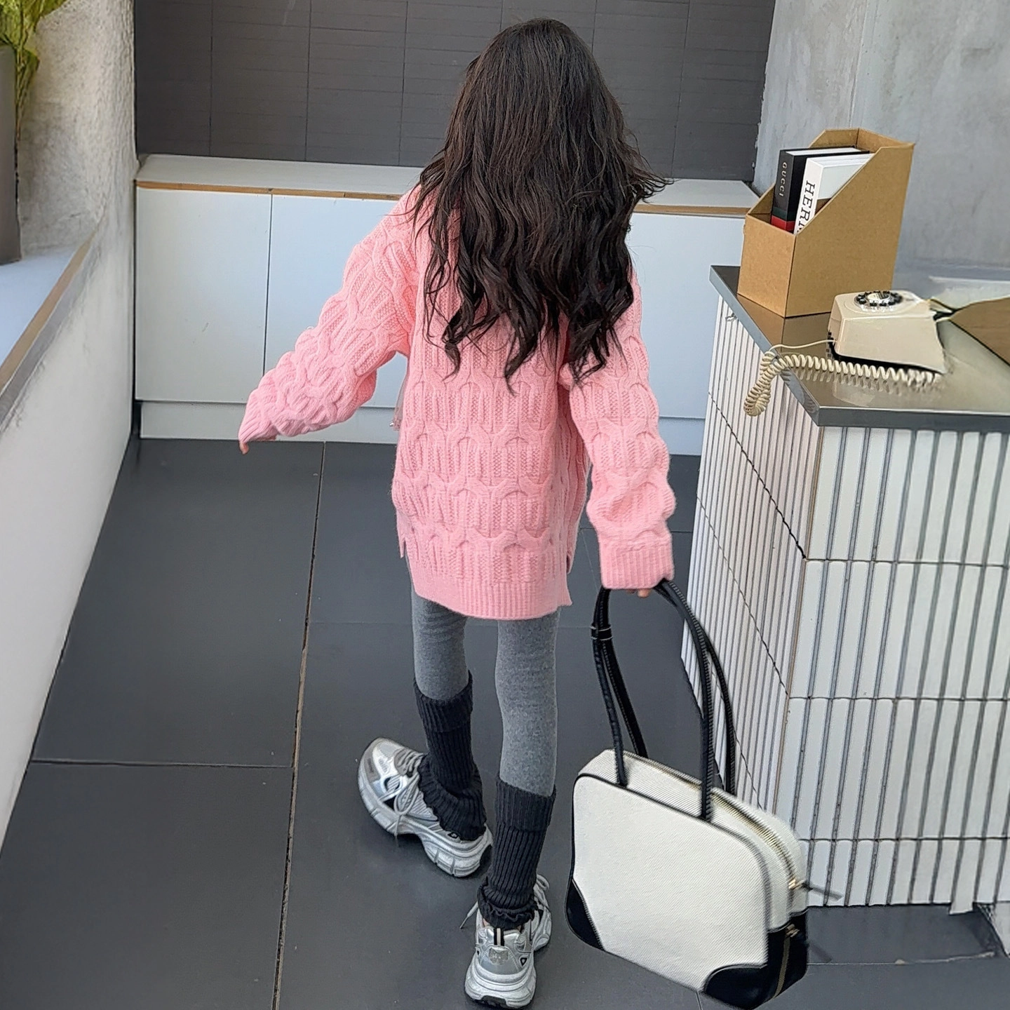 俞兆林毛衣 女童蝴蝶结珍珠秋冬季小女孩甜美风儿童针织衫