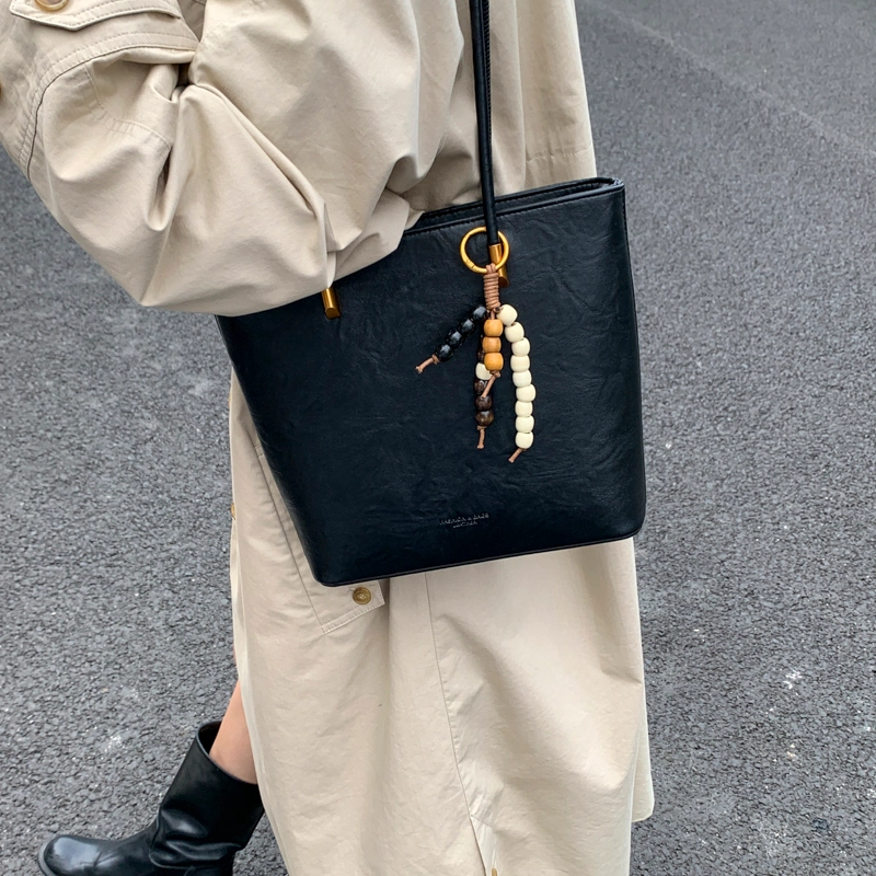 ORANGE BEAN PU Tote