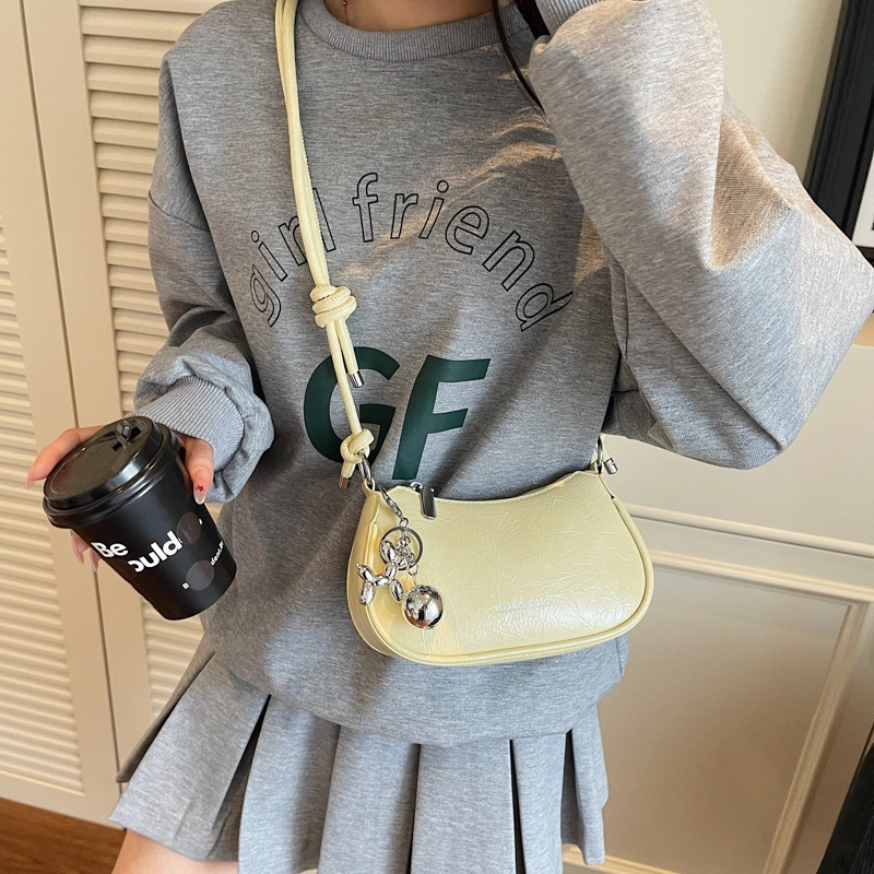 ORANGE BEAN PU