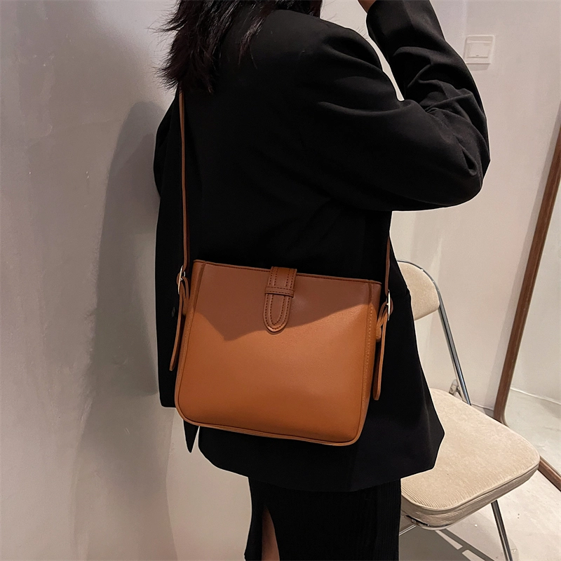 ORANGE BEAN PU