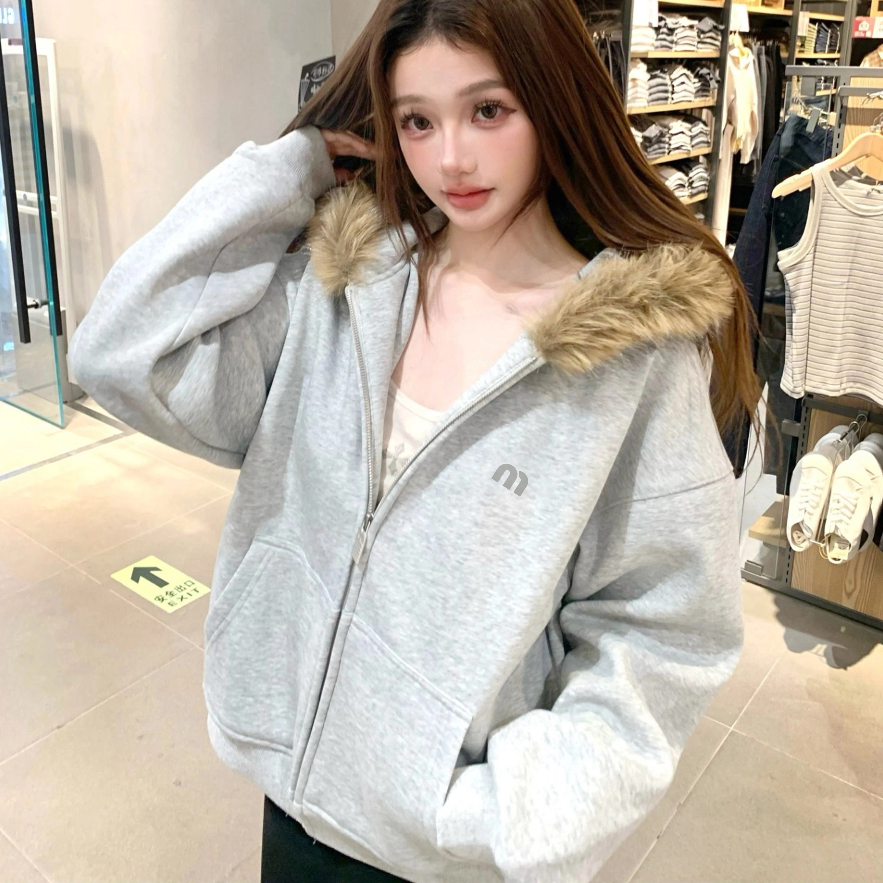 TEN MIRO M