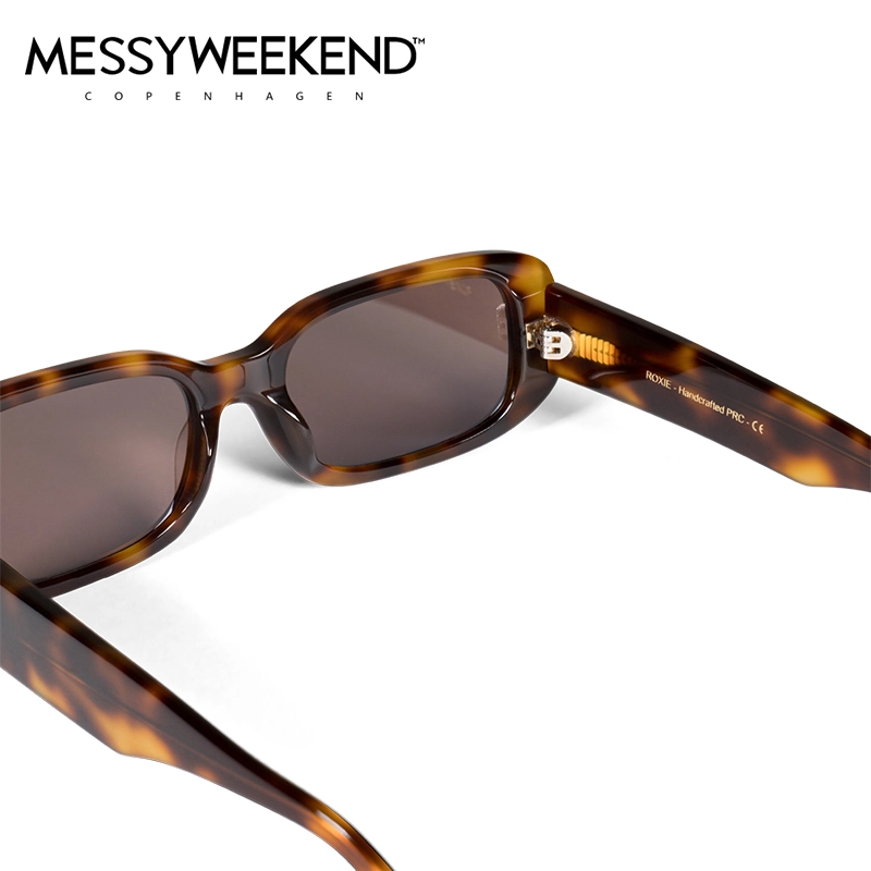 MESSYWEEKEND ROXIE