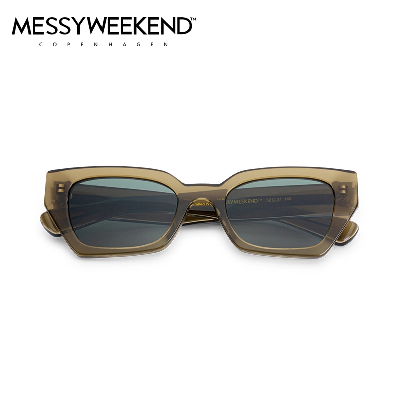 MESSYWEEKEND LUNA