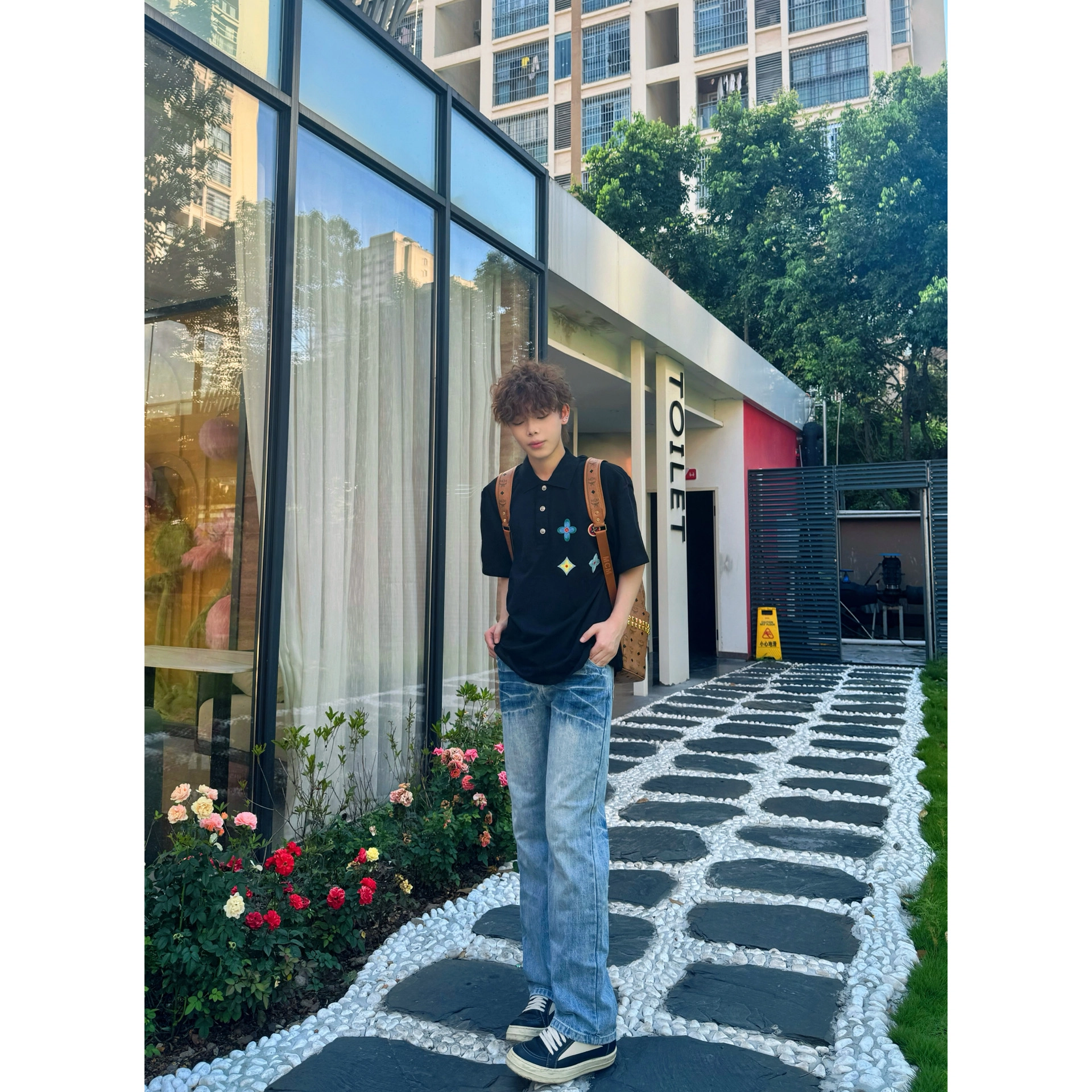 TR ins