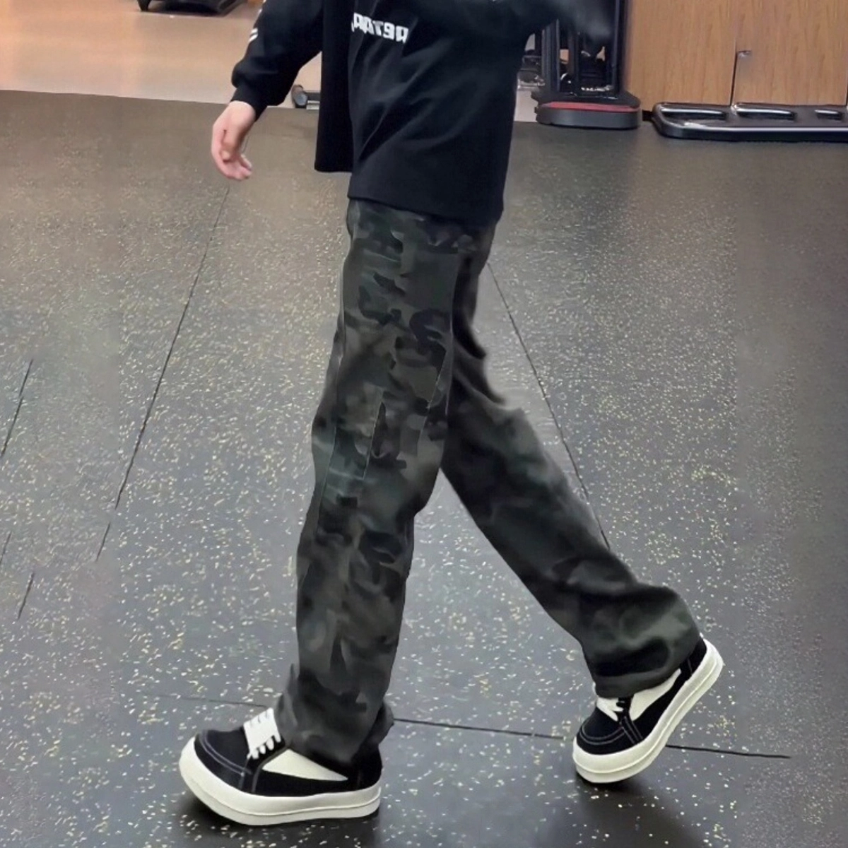 TR