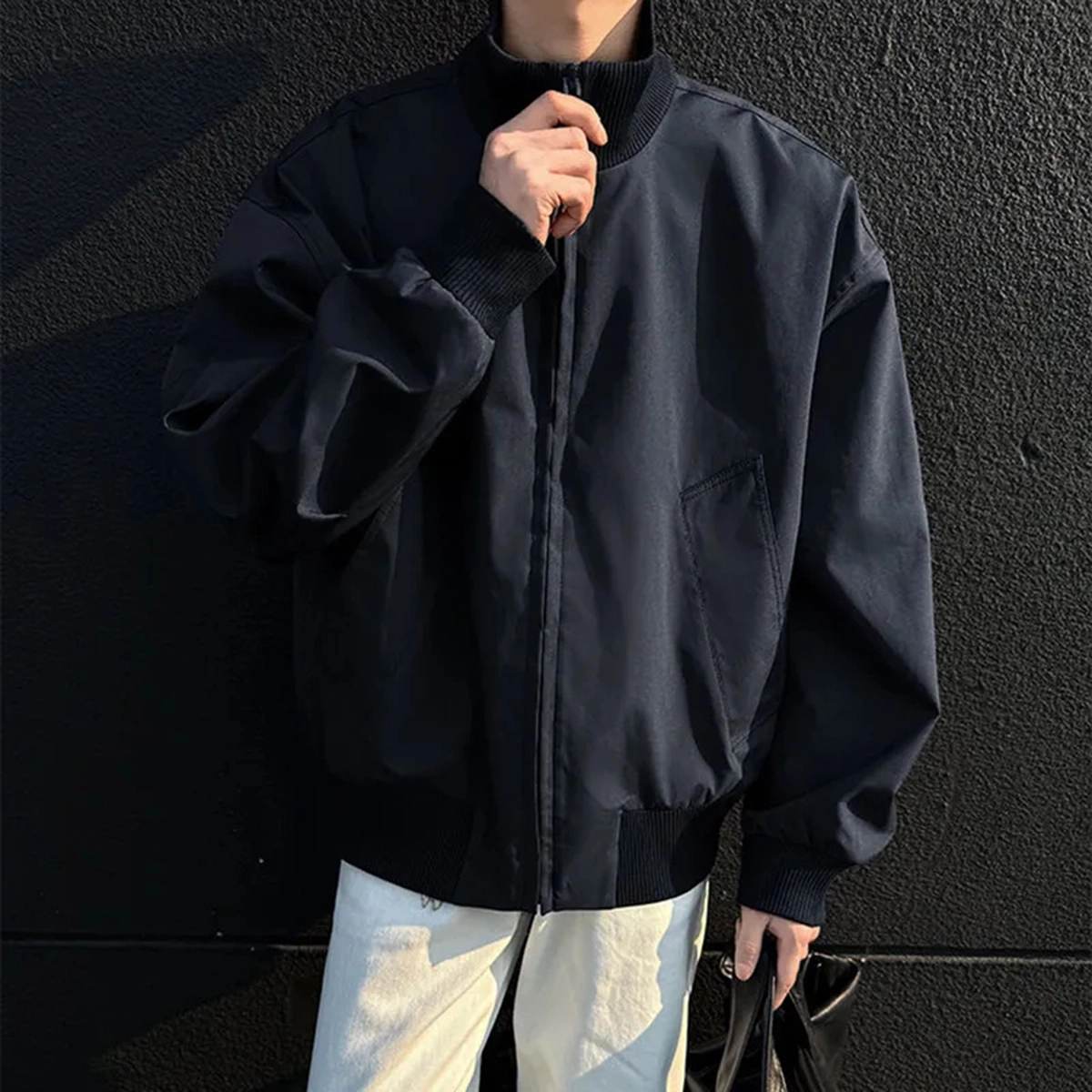 TR cleanfitbomber