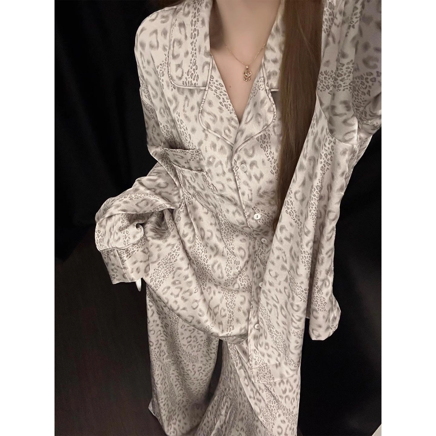 静英鸾 翻领舒适可外穿豹纹长袖轻便家居服睡衣套装 女款