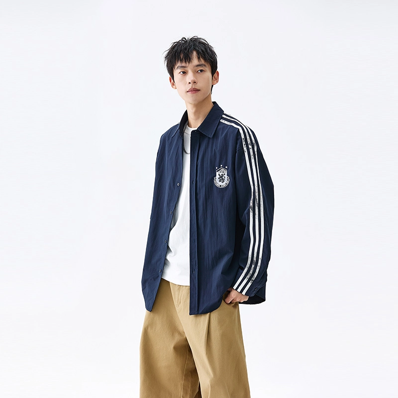 洋气先生 美式潮牌学院风胸图案刺绣三条杠条纹设计单排扣翻领长袖休闲宽松舒适耐磨有弹力日常通勤徒步简约百搭开衫上衣衬衫 男女同款