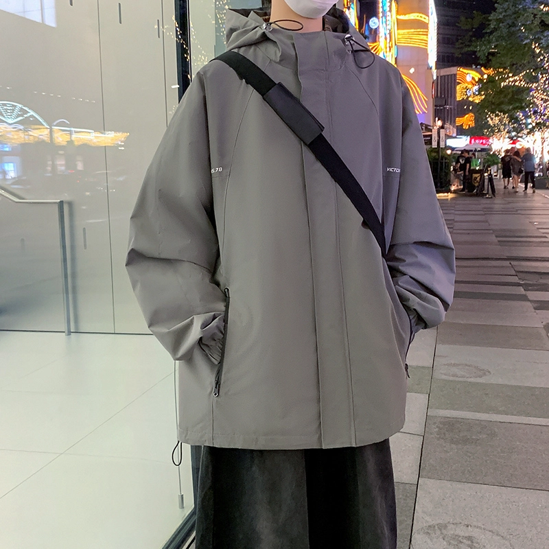 洋气先生 美式复古潮牌轻奢字母印花连帽拉链设计纯色长袖休闲舒适防风山系户外通勤徒步无性别主义简约百搭工装冲锋外套夹克 男女同款