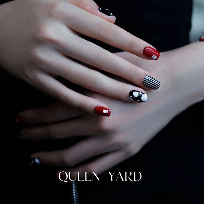 QUEENYARD