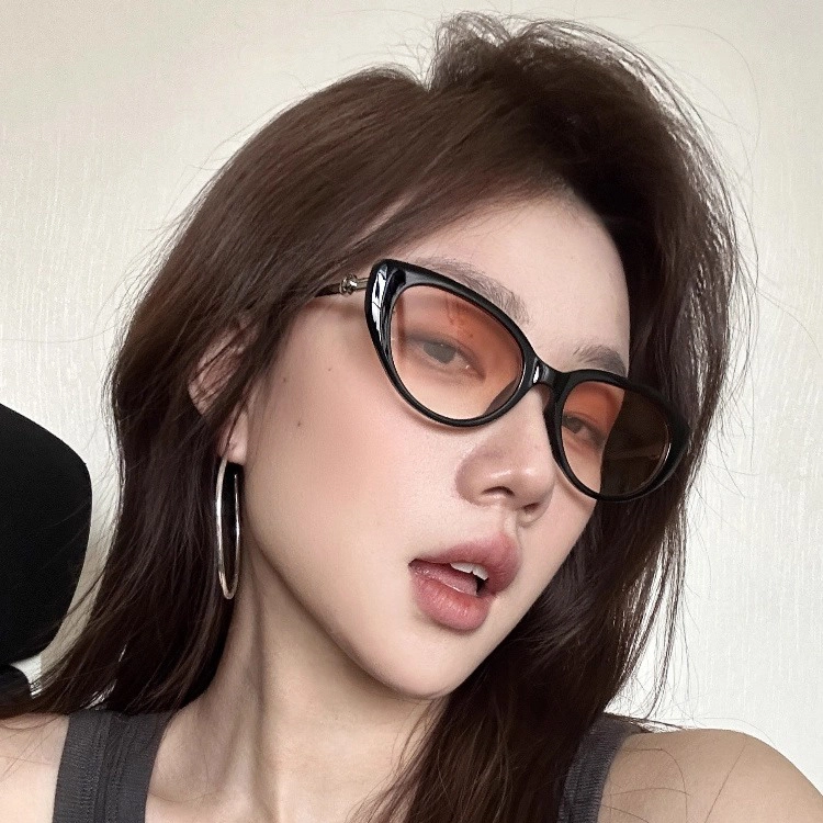 无限兔 高级感复古窄框好看出片街拍防紫外线 太阳眼镜 男女同款情侣款