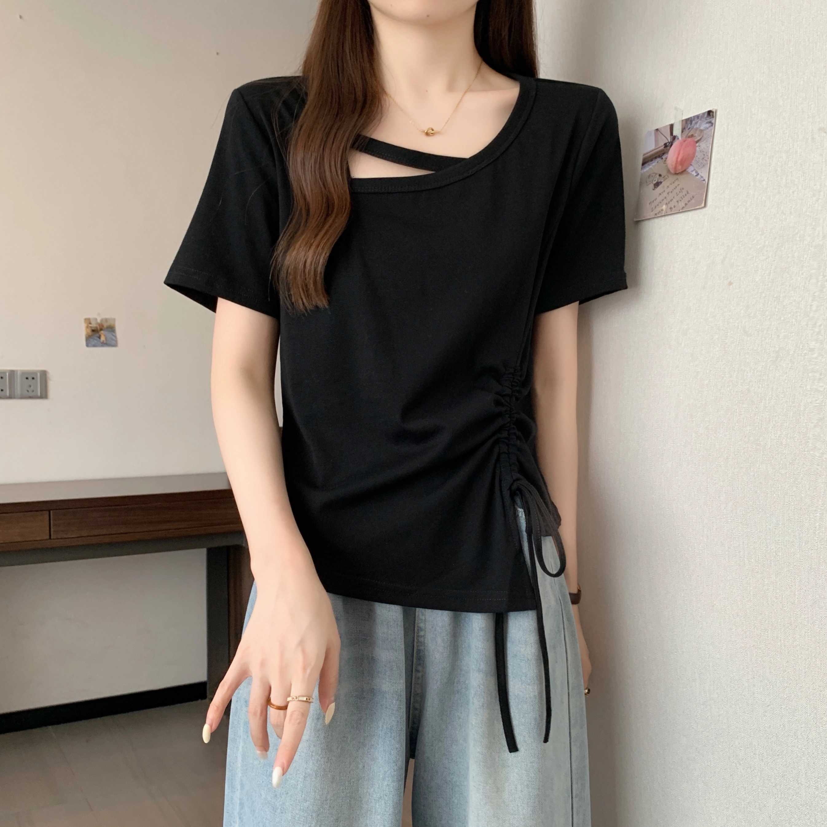 CLUB NEWS mm T