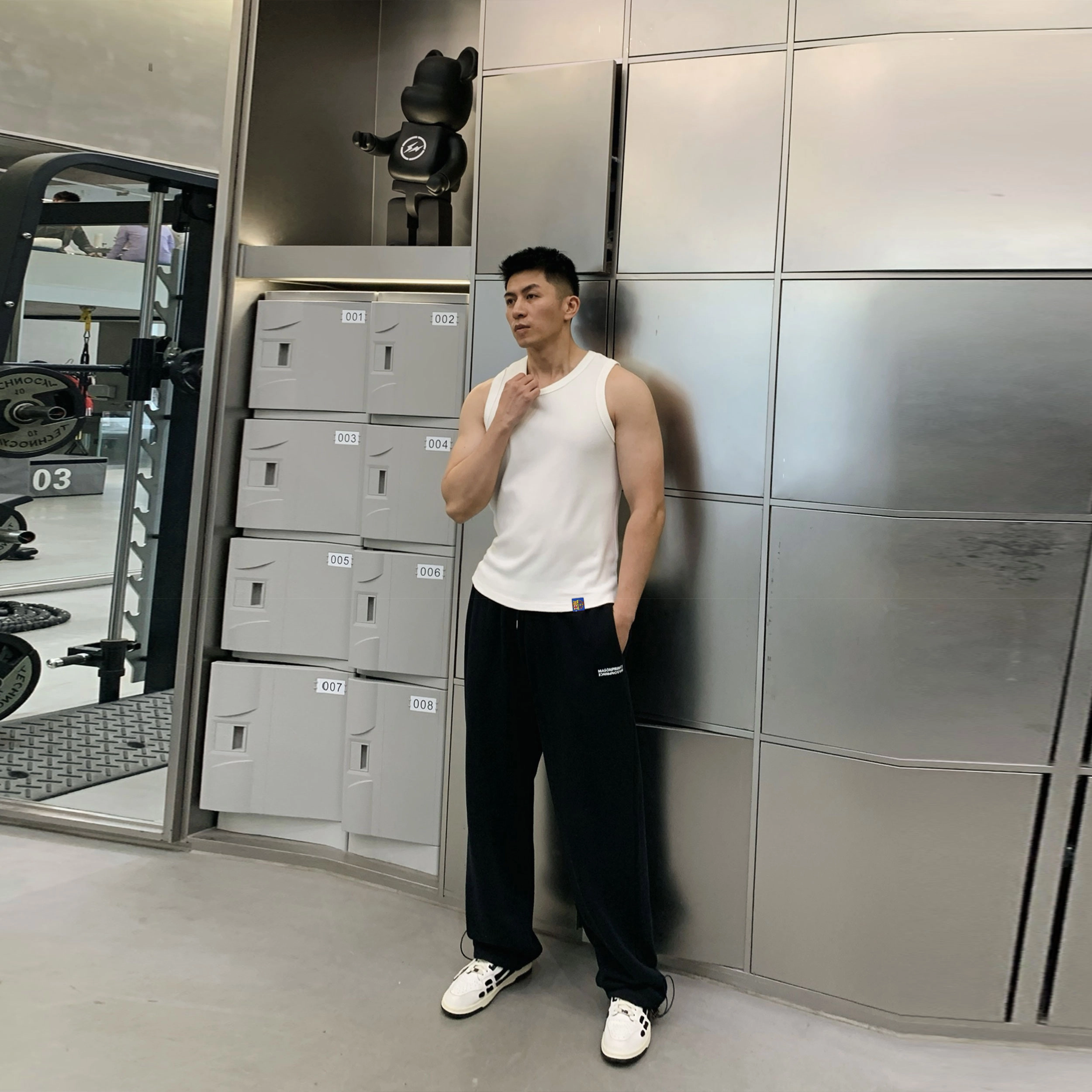 巴塞罗那足球俱乐部 美式高街风队徽布标健身坎肩修身百搭正肩纯色基础款休闲训练针织背心 男女同款