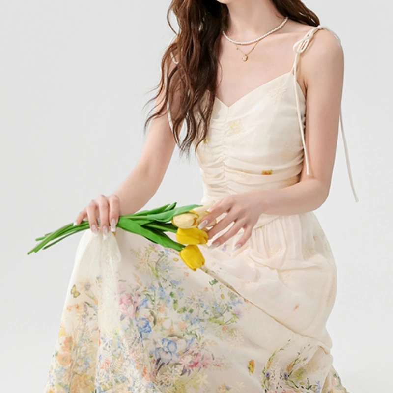 水中花 碎花花色合身圆领裙装套装 女款