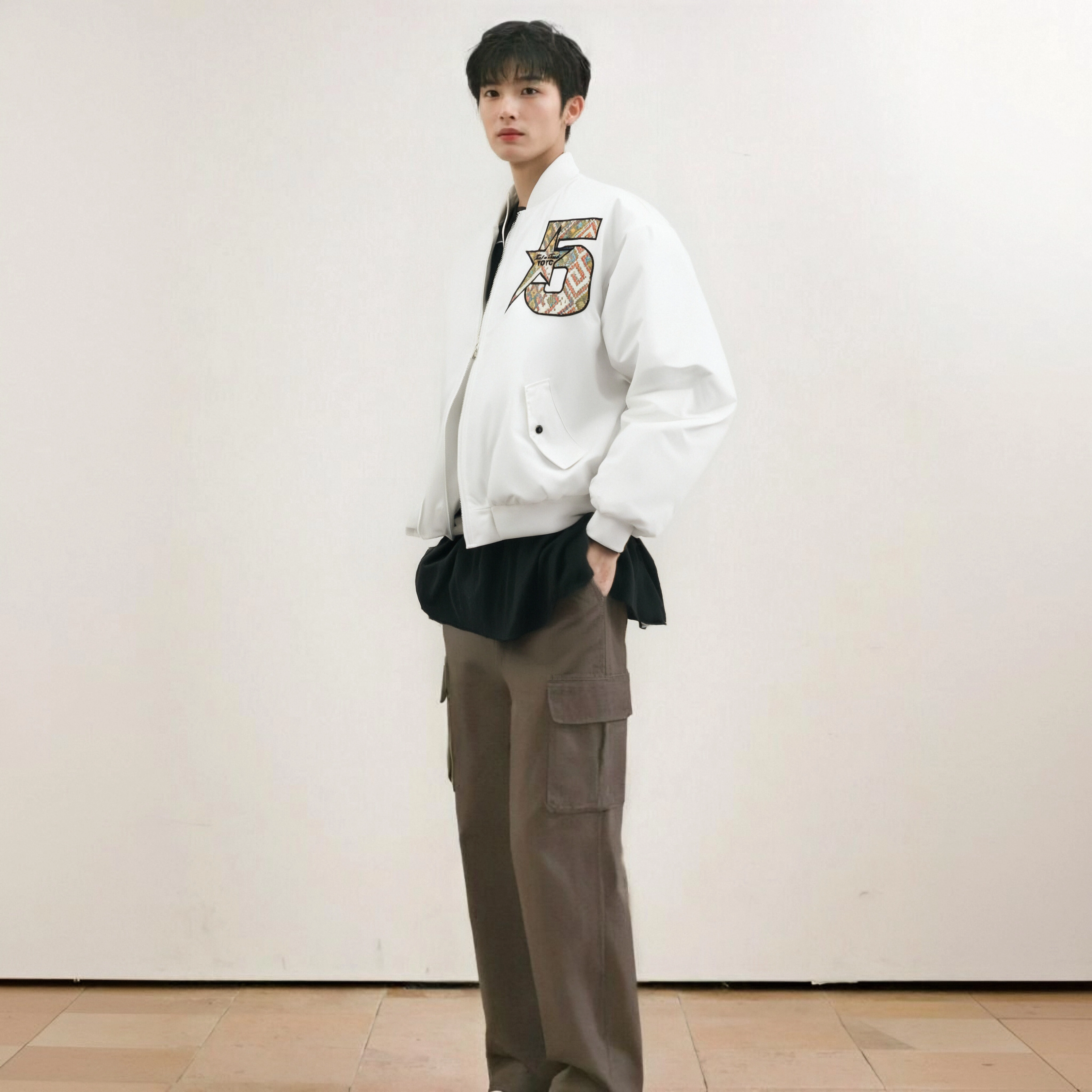 水中花 字母刺绣棒球服夹克宽松百搭飞行外套棉服 女款