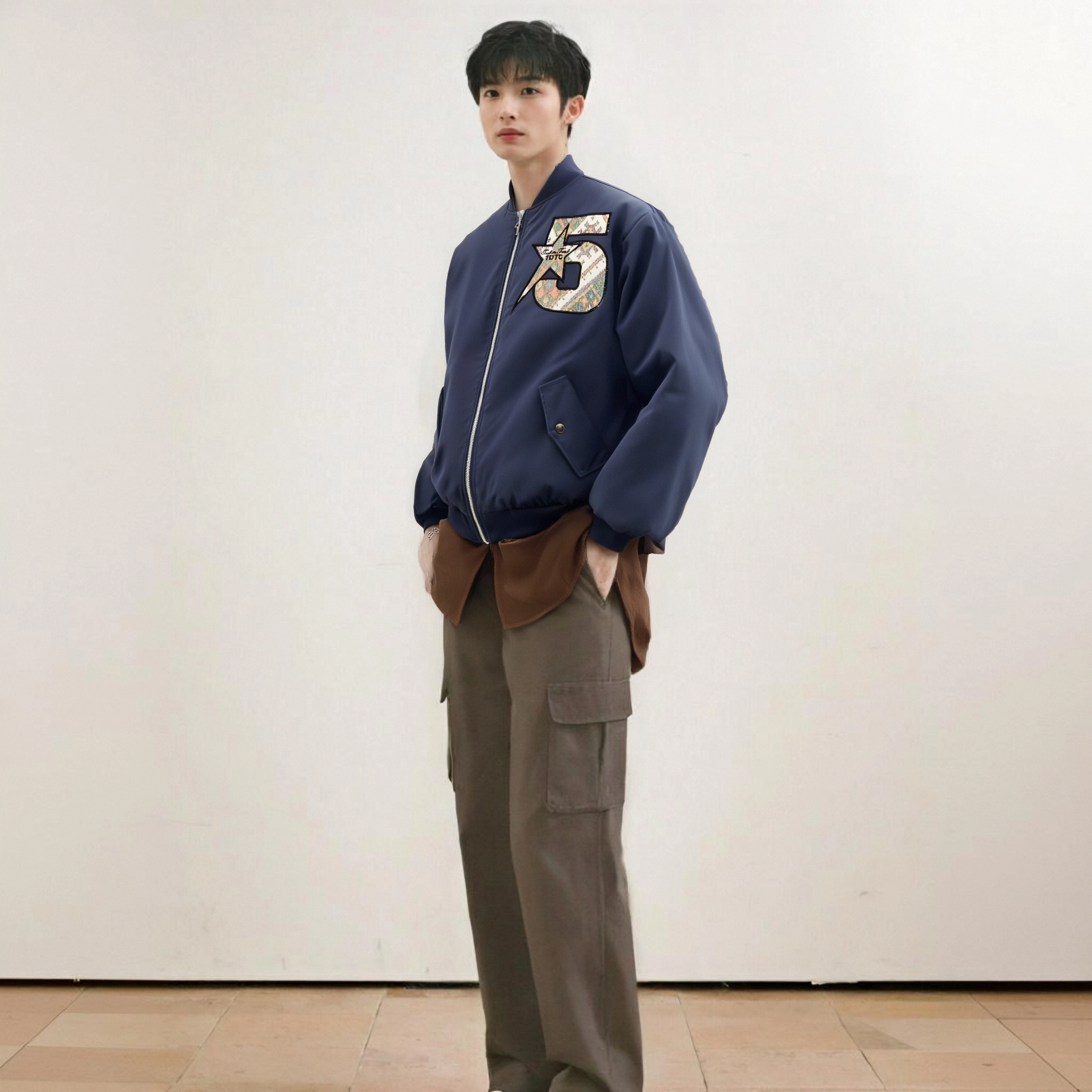 水中花 字母刺绣棒球服夹克宽松百搭飞行外套棉服 女款