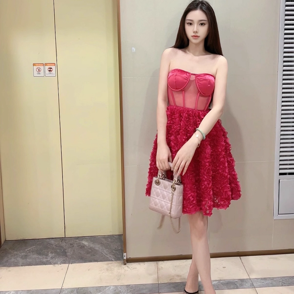 水中花 抹胸优雅高级感气质名媛时尚小礼服裙鱼骨收腰蓬蓬无袖连衣裙 女款